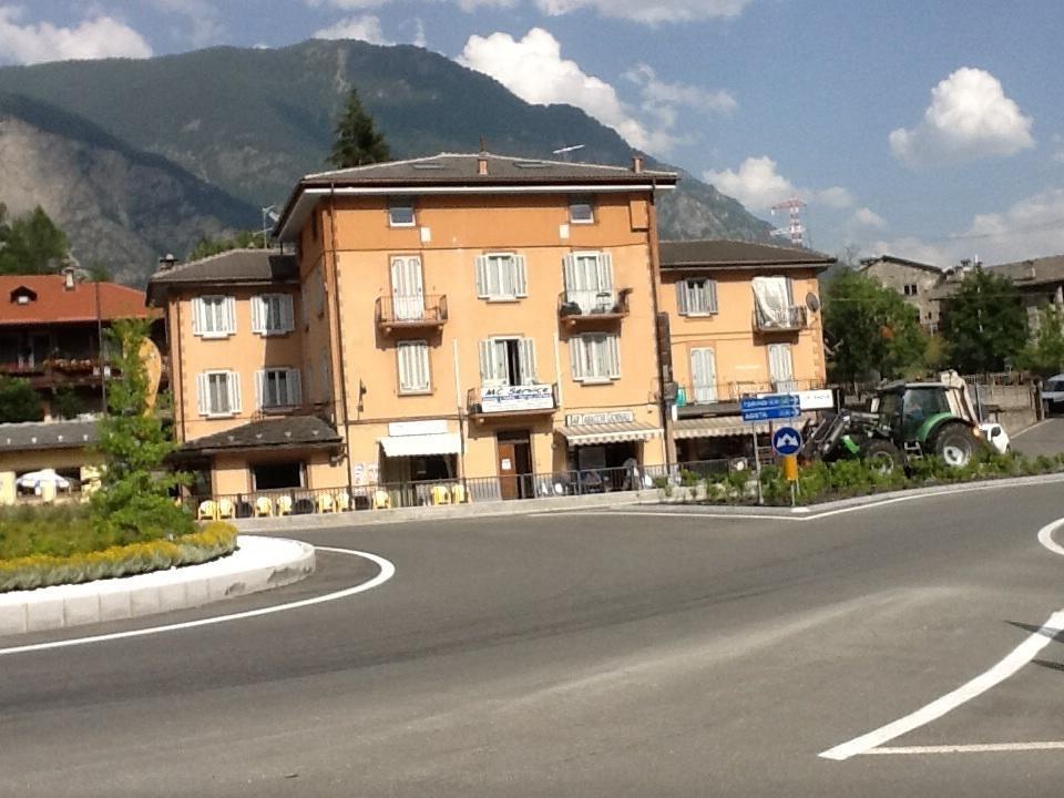 דירות לה סאלה Mansarda Monte Bianco חדר תמונה