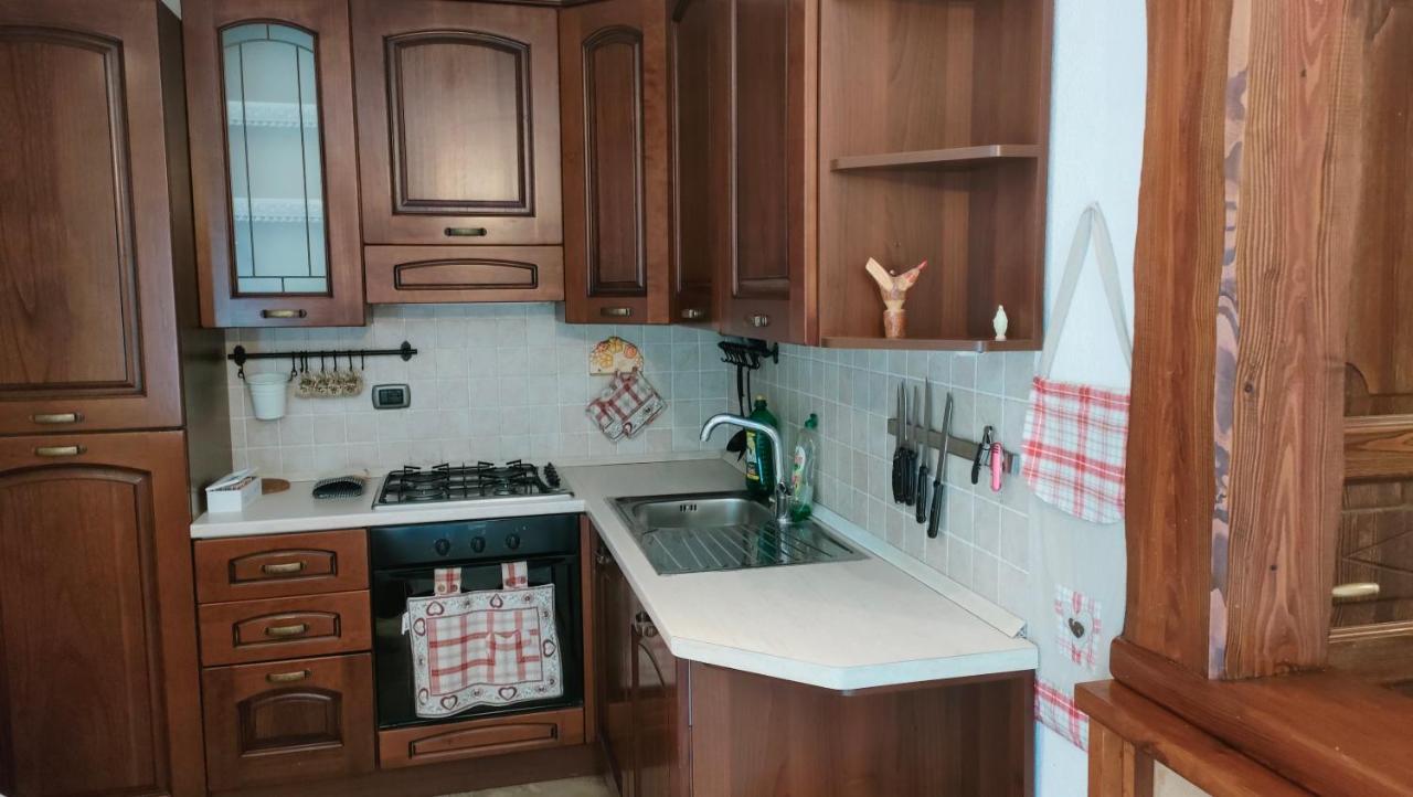 דירות לה סאלה Mansarda Monte Bianco מראה חיצוני תמונה